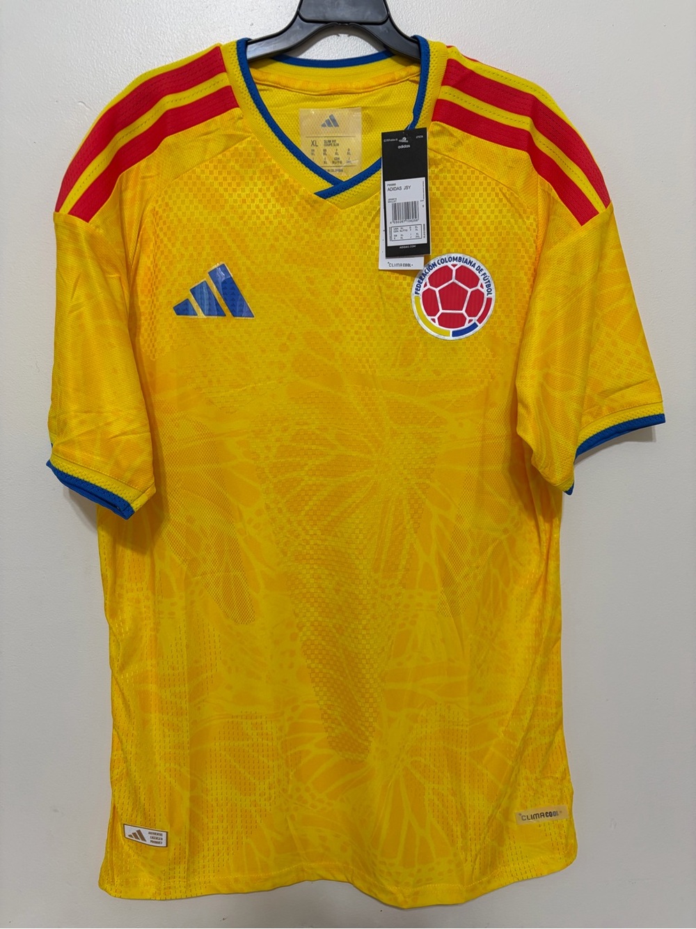 adidas Yellow Colombia National Team Soccer Jersey with Red Accents XL Slim Fit